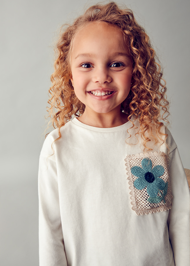 Dievčenské tričko s dlhým rukávom  - MYRL - crochet pocket t-shirt